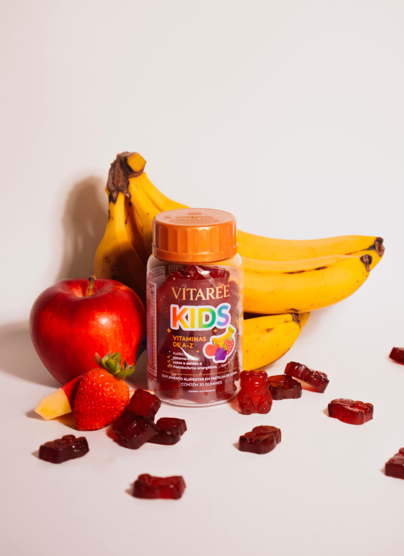 Vitaree Kids - vitaminas de A a Z em gomas, com frutas ao redor